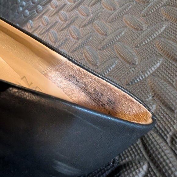 Women's Pumps - Picture 11 of 12